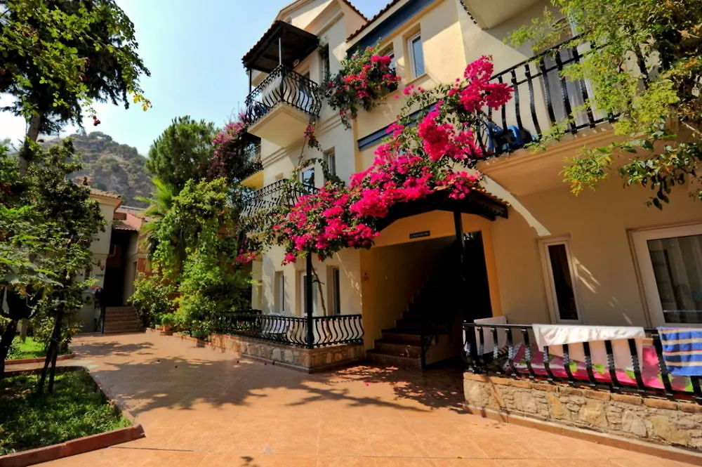 Magic Tulip Hotel Олудениз
